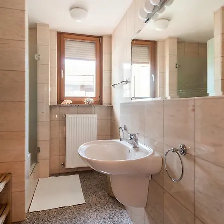 Rozna Dolina * Ljubljana