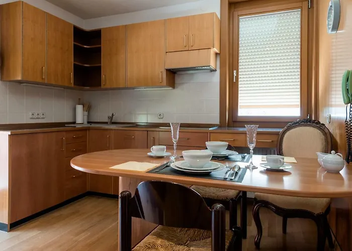 Rozna Dolina * 卢布尔雅那